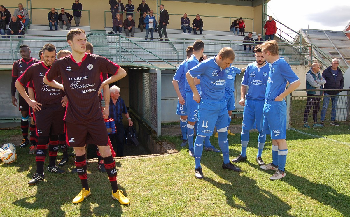 Entrée des joueurs sur le terrain.